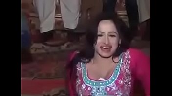 Hot Pakistani Mujra Touch Boobs and Grope Ass